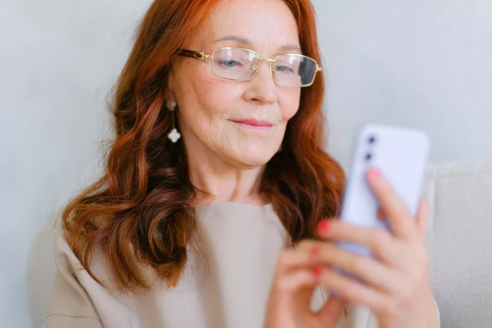 Unveiling the 'Make Me Old' Apps: Fun, AI, and the Unseen Risks